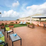 Dom wakacyjny Sunset View House *
