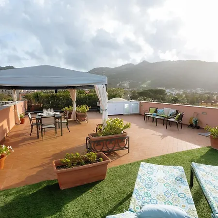 Dom wakacyjny Sunset View House *